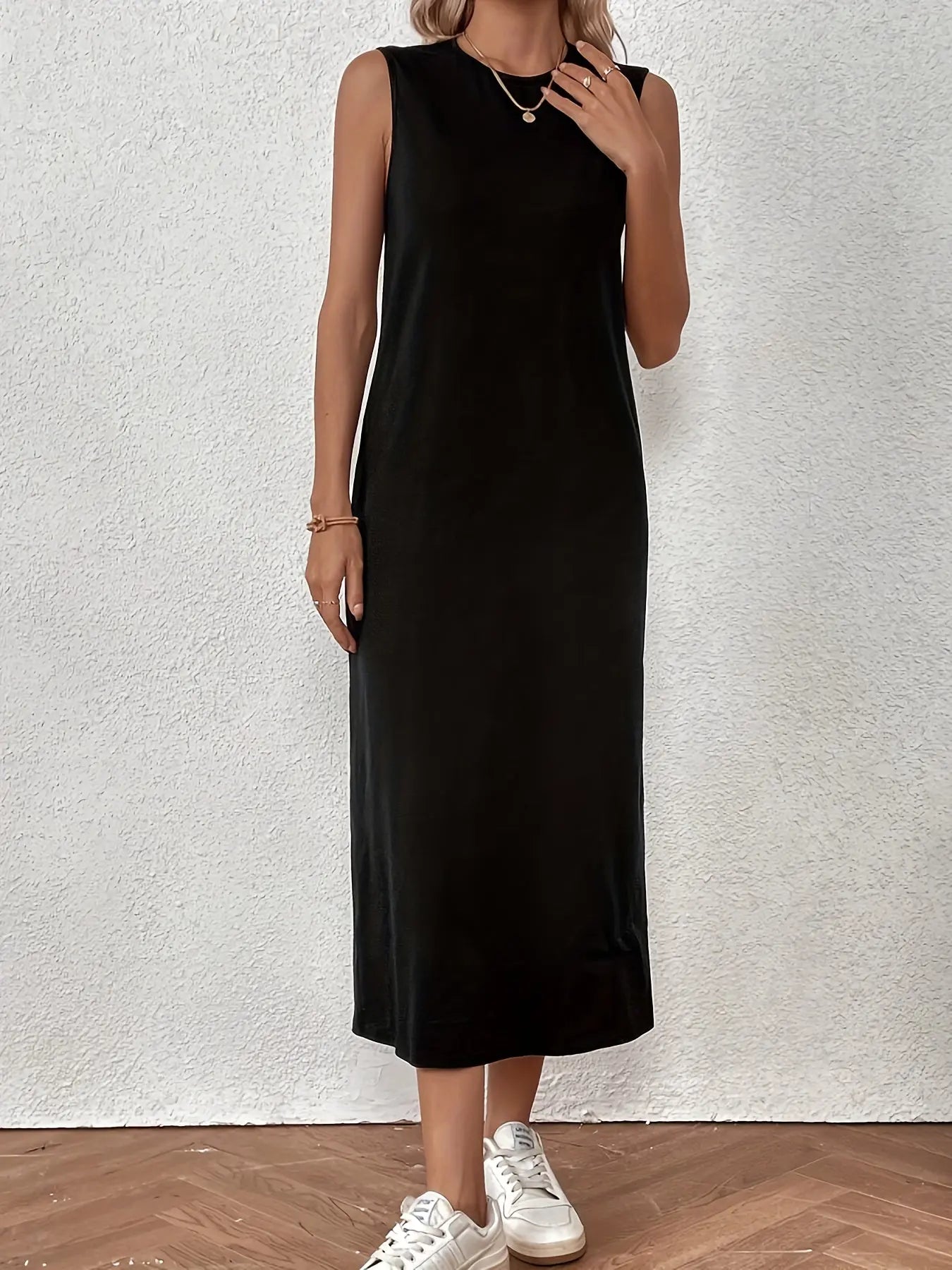 Detail of the round neck design on the Midnight Whisper Maxi, perfect for both casual and formal occasions.