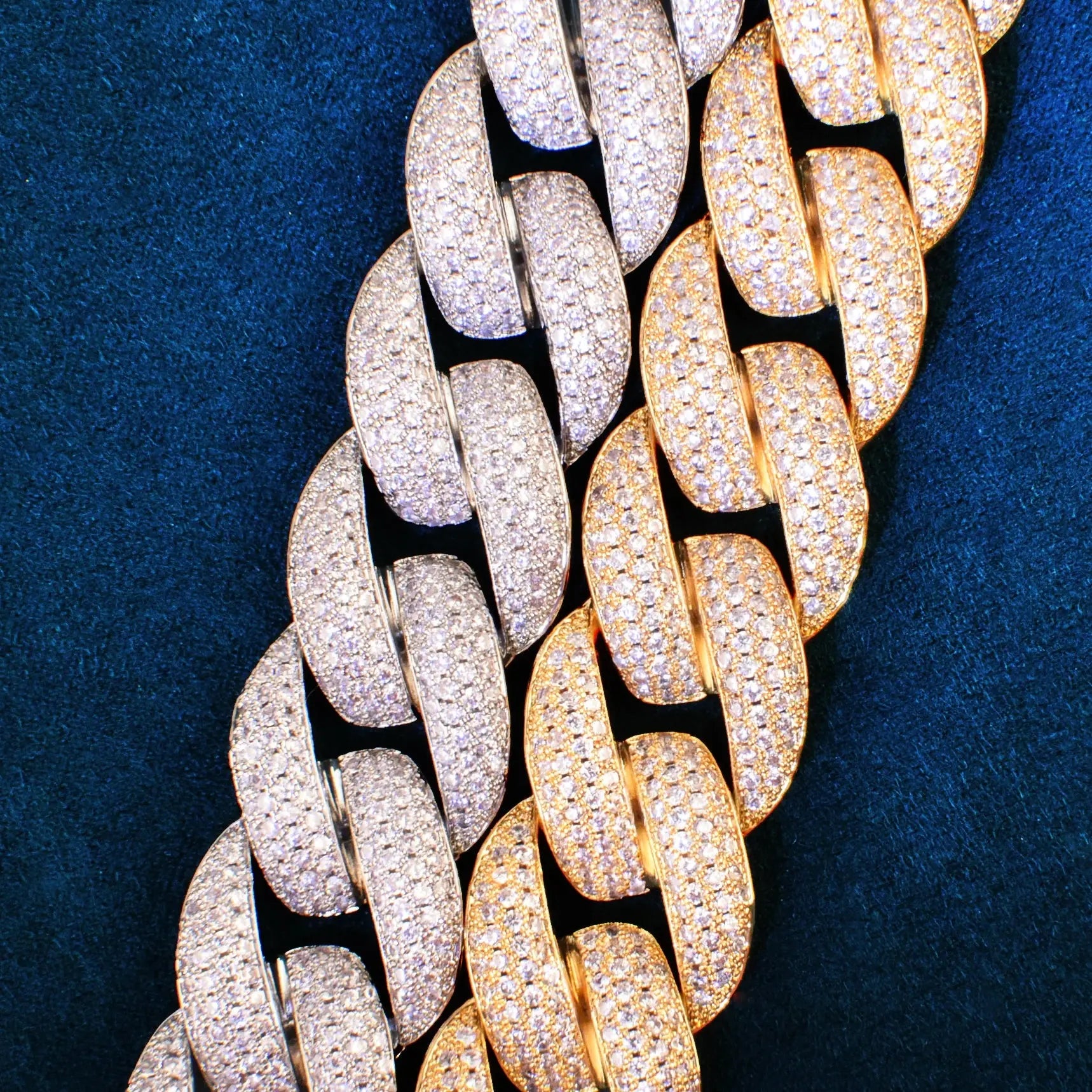 Close-up of the gold Cuban chain showcasing its brilliant shine and robust craftsmanship.