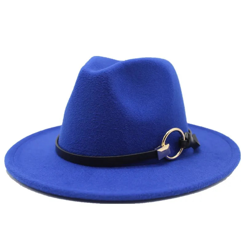 Elegant mauve fedora made from a cotton-polyester blend for comfort.