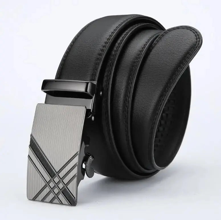 Faux leather belt with automatic buckle for hassle-free wear.