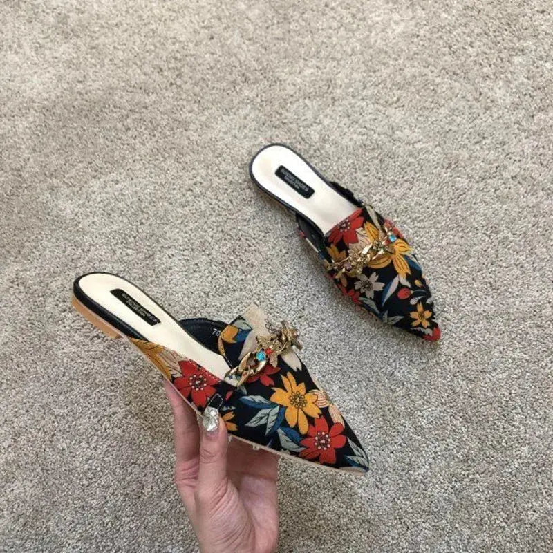 Detailed view of the durable rubber outsole of Floral Whisper Slippers, built for lasting wear.