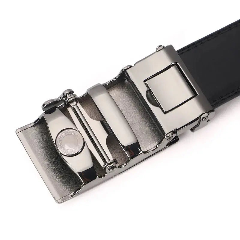 Durable men's belt showcasing subtle sheen on the buckle.