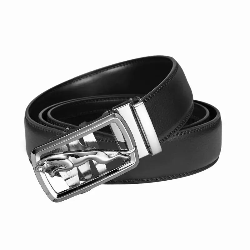 High-quality leather belt with a timeless black finish.