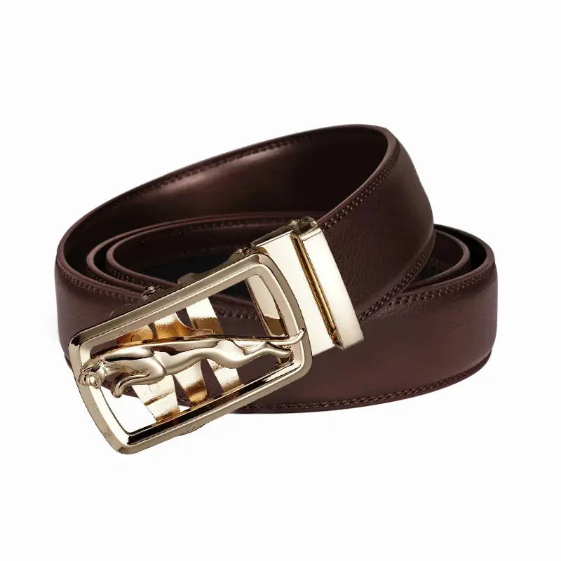 Close-up of the automatic buckle on the leather belt.