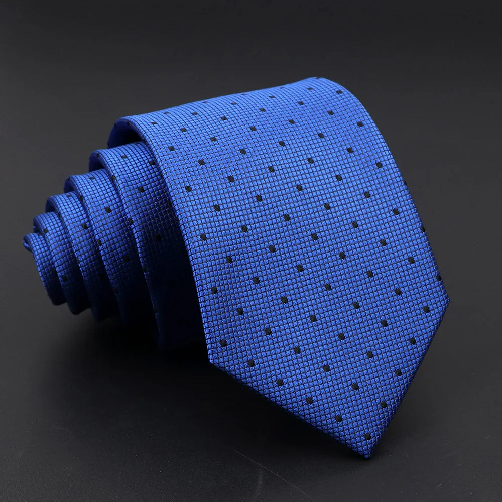 Classic jacquard stripe tie in contemporary narrow width for refined looks