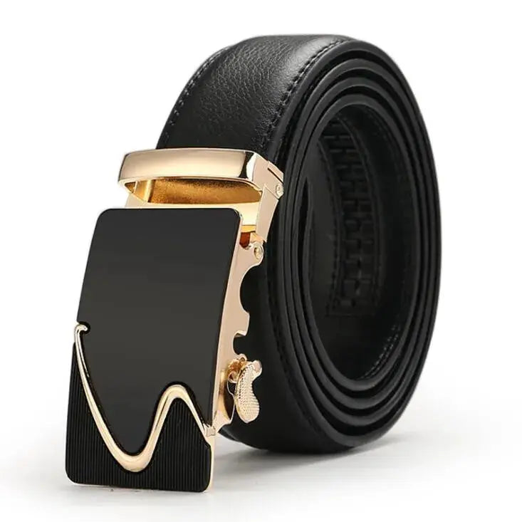 Automatic buckle belt that combines style and convenience.