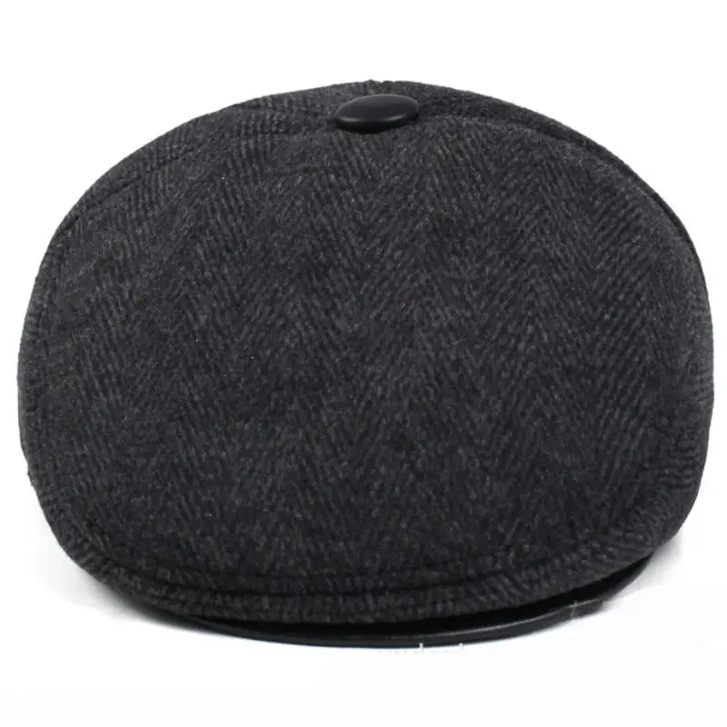 Classic winter beret made from durable polyester blend, ideal for casual and semi-formal wear.