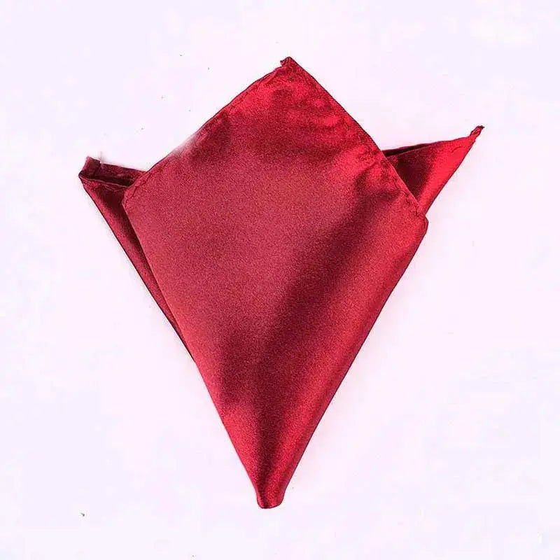 Lightweight pocket square in bright white, ideal for formal occasions.