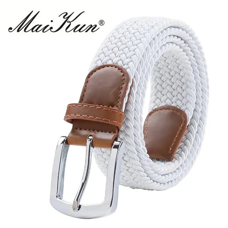 Polished aesthetic belt with a metal buckle, perfect for presenting in the boardroom.