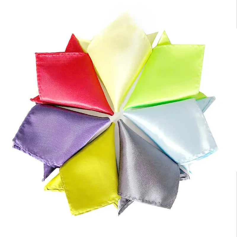 Durable polyester pocket square, combines elegance and easy maintenance.