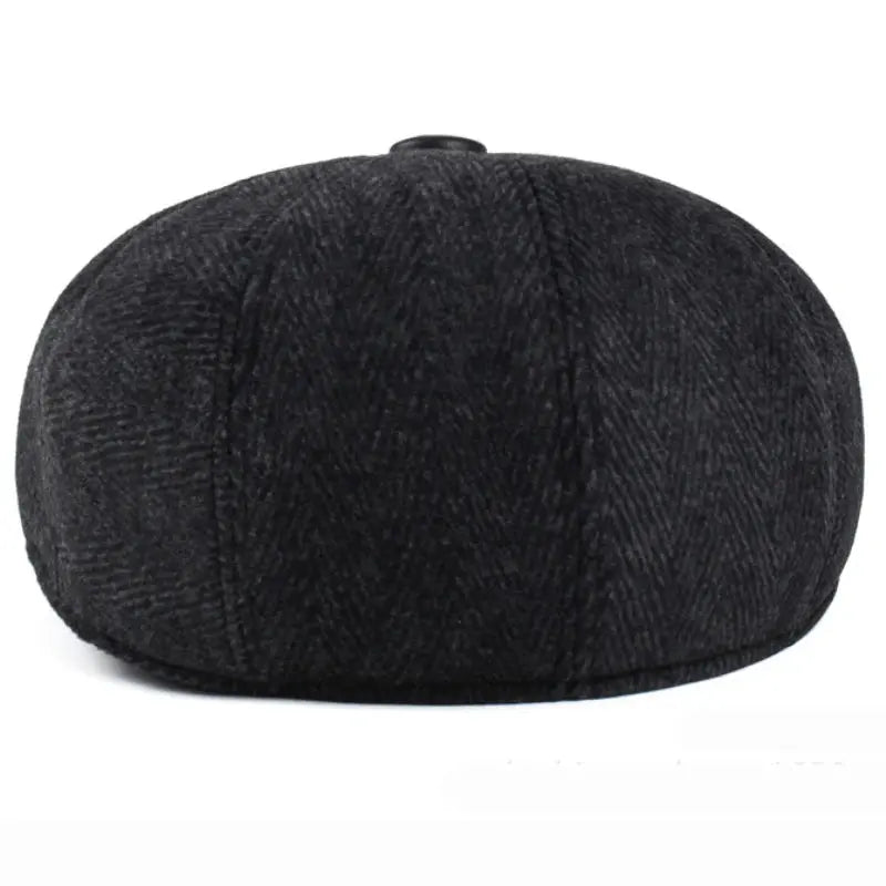 Vintage-inspired winter cap with earflaps, offering both warmth and a touch of elegance.