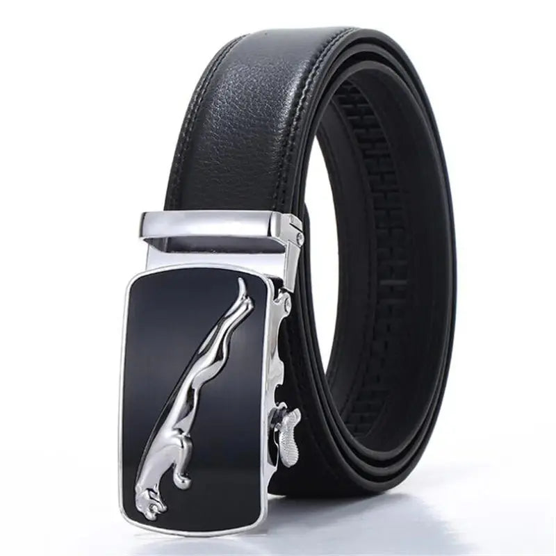 Durable faux leather belt featuring a modern automatic buckle.