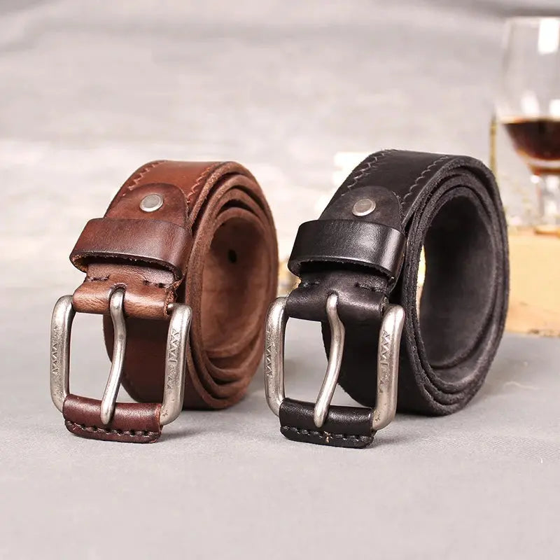 Stylish leather belt in rich brown, ideal for pairing with jeans or tailored trousers.