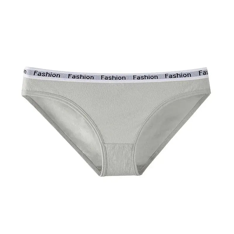 Mid-rise seamless cotton briefs in light gray, breathable and non-irritating.