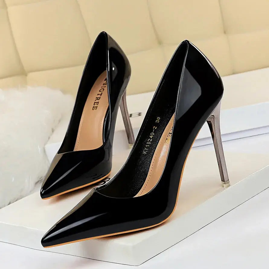 Versatile blue heels that pair beautifully with bridal gowns and chic outfits.