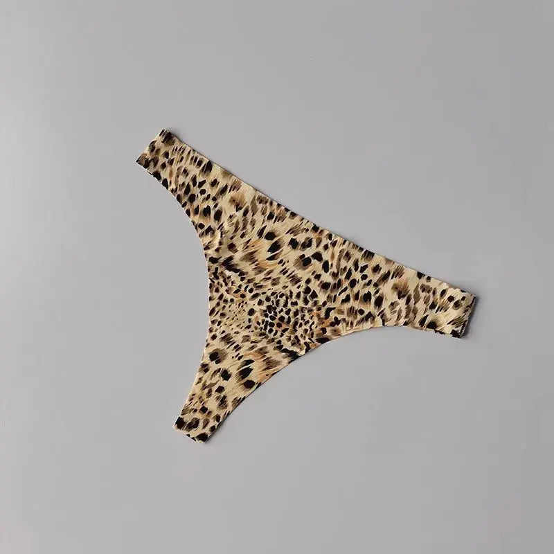 Close-up of ultra-soft ice silk fabric, showcasing moisture-wicking properties.