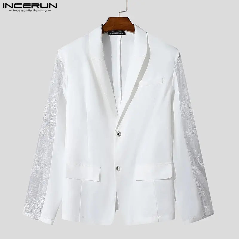 Men's polyester blazer in black, designed for comfort and elegance.