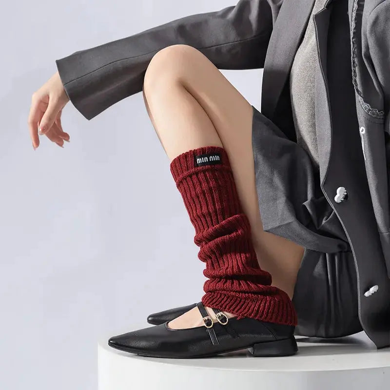 Snug fit autumn socks in gray, perfect for serene mornings.