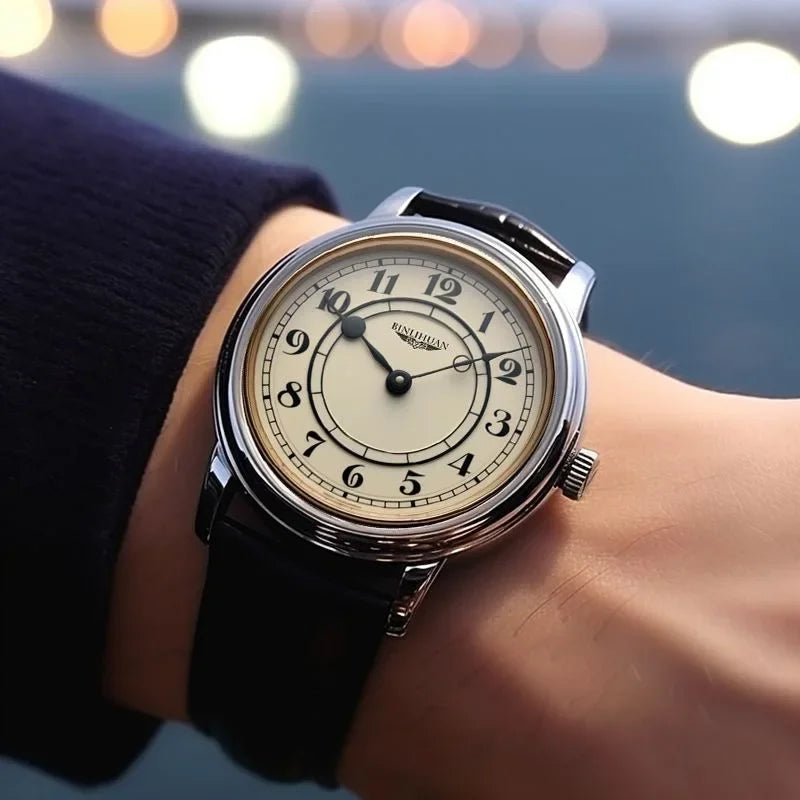 Stylish men's quartz watch showcasing luminous details for low light visibility.