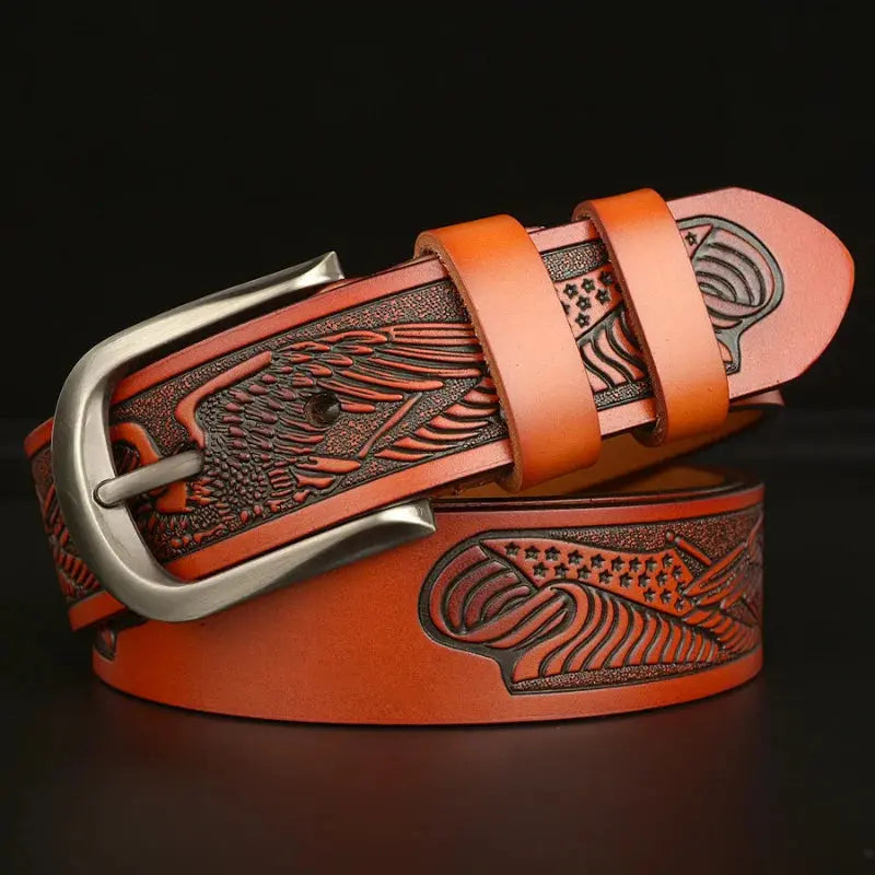 Versatile black leather belt suitable for business and casual attire.