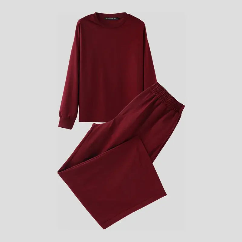 Elastic waist pants paired with a tailored O-neck shirt for ultimate comfort.