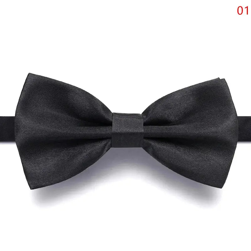 Black bow tie in a gift box, perfect for special occasions and events.