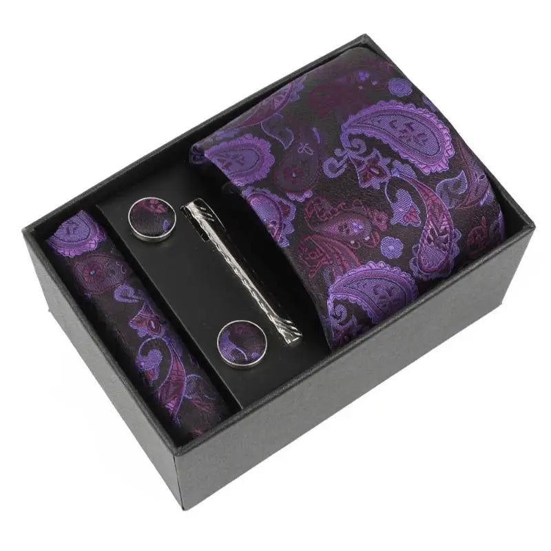 High-density jacquard silk tie, perfect for sealing deals.