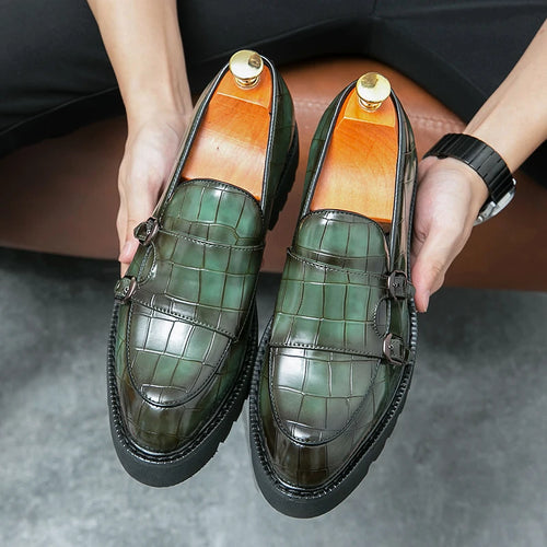 British-cut genuine leather loafers for men in classic brown with slip-on design and rubber outsole