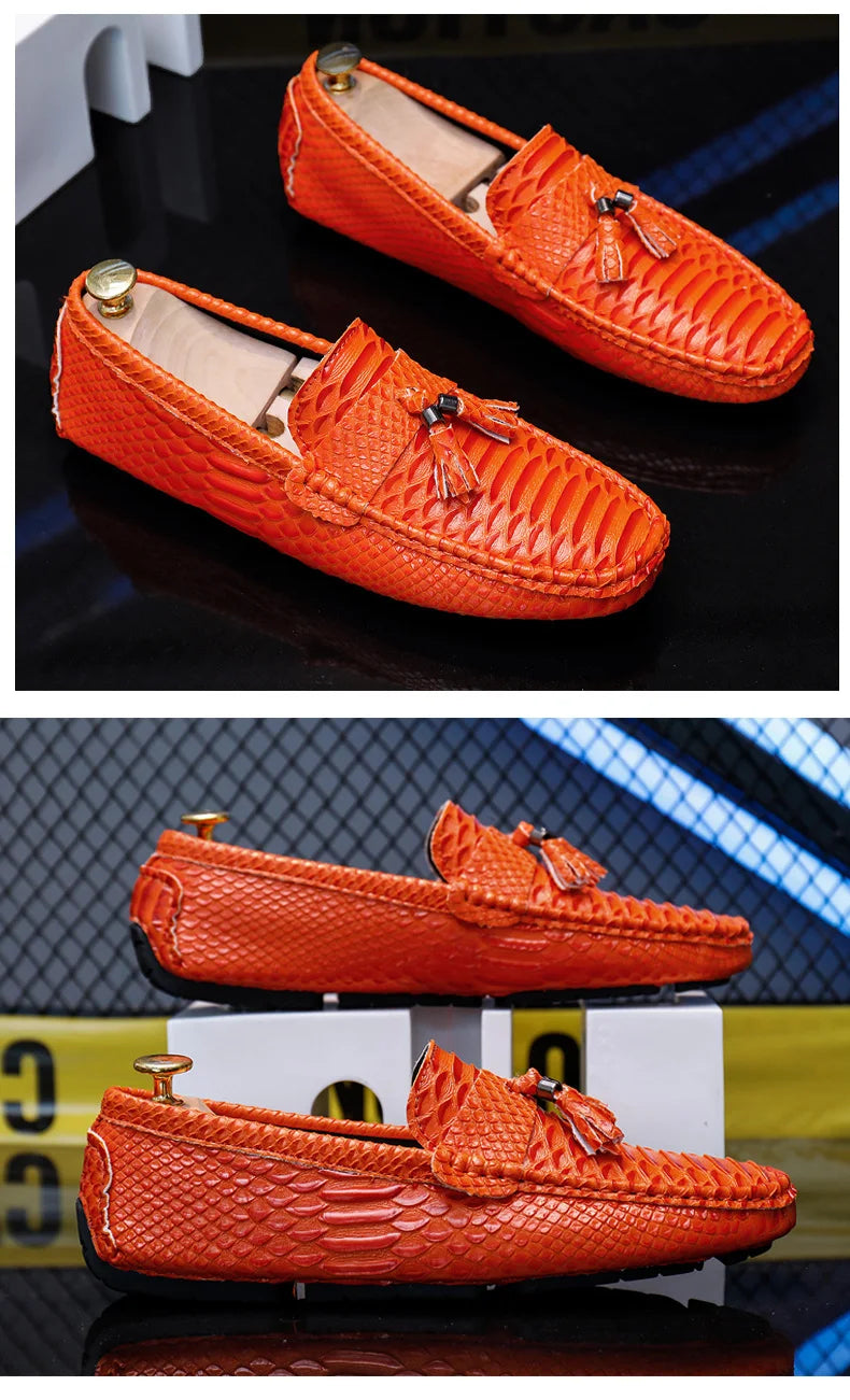 Elegant slip-on loafer in breathable leather with distinctive fretwork accents