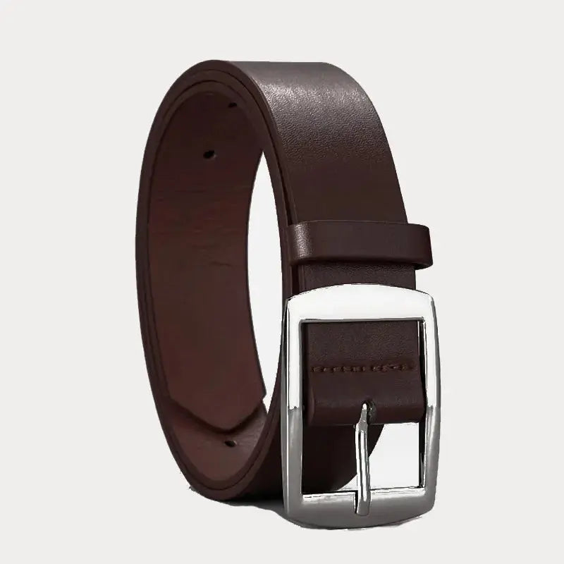 Versatile black belt designed to transition from boardroom to casual settings.