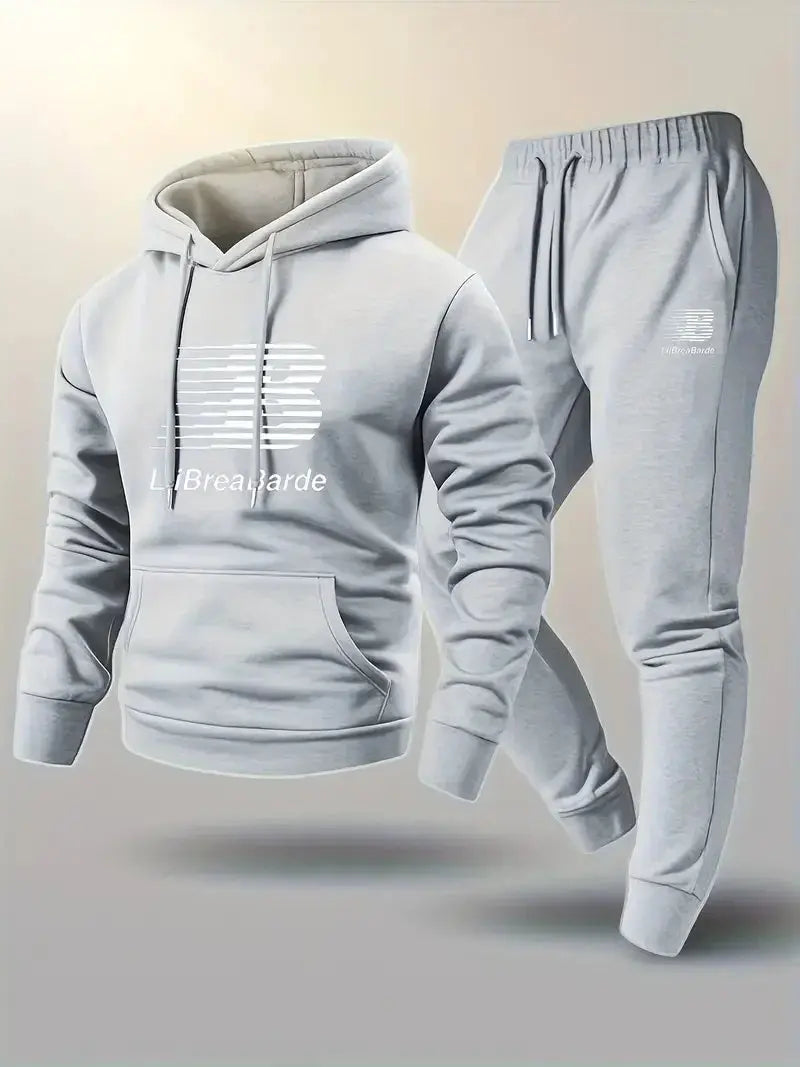 Men's activewear hoodie set featuring breathable fabric, suitable for autumn and winter.