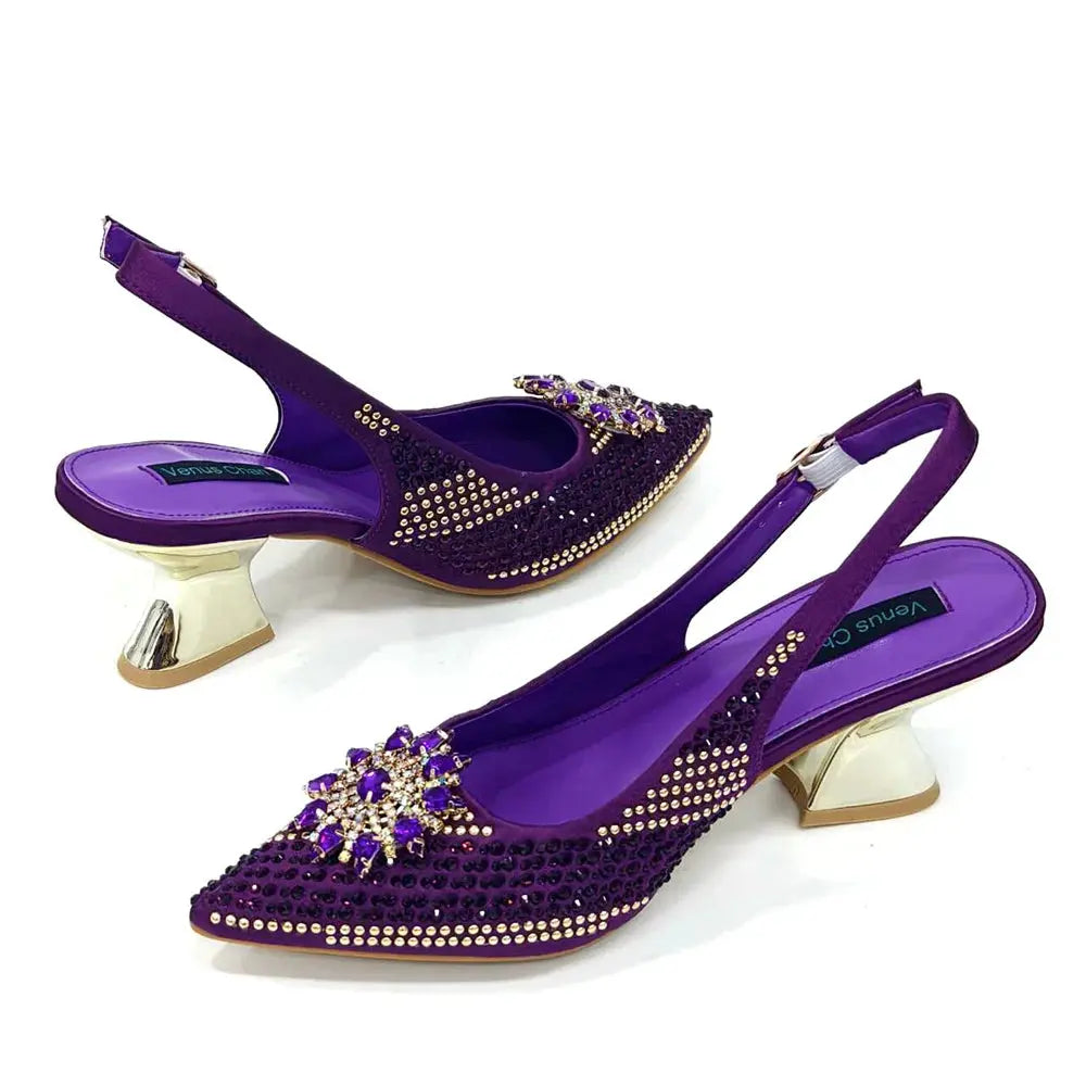 Matching bag set with twinkling rhinestones, perfect for evening gala fashion.