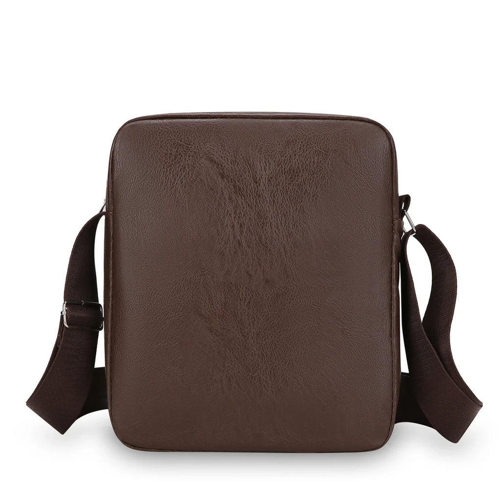Functional bucket-shaped bag moving effortlessly between casual outings and professional meetings