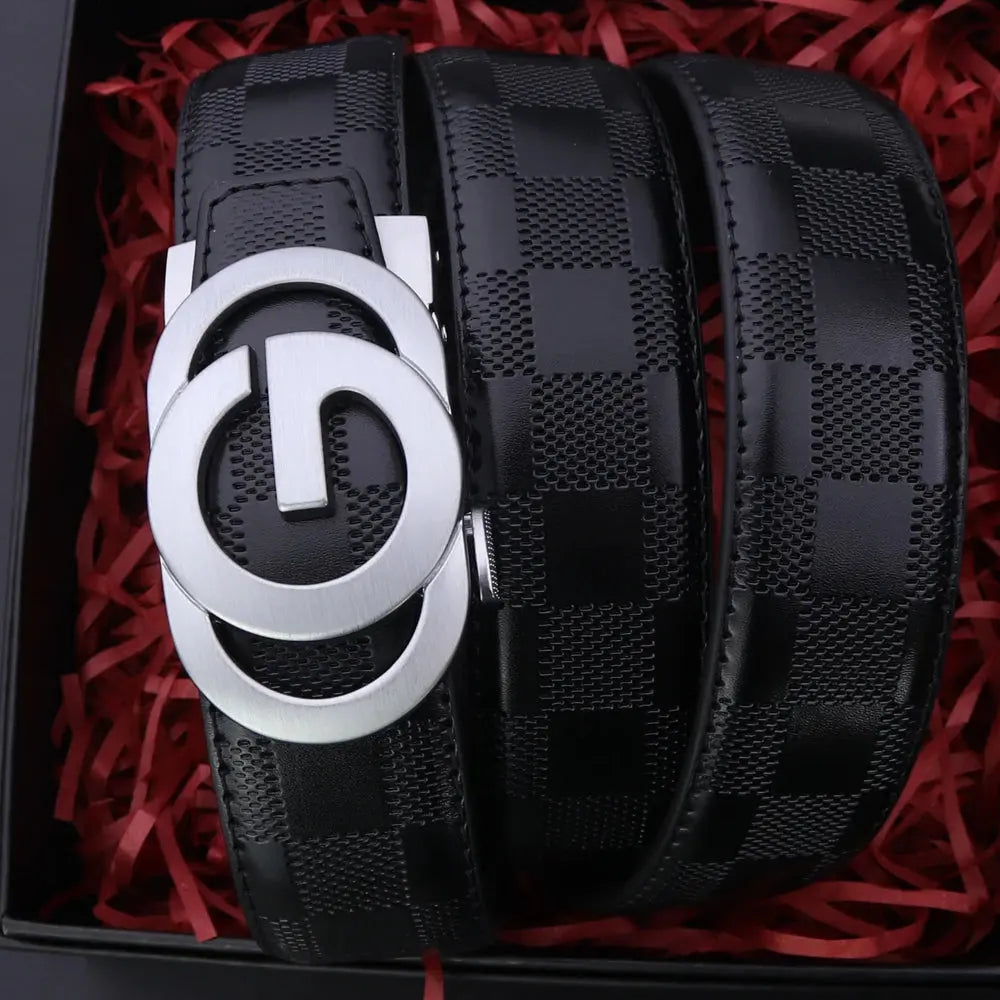 Versatile black belt perfect for both casual and professional outfits.