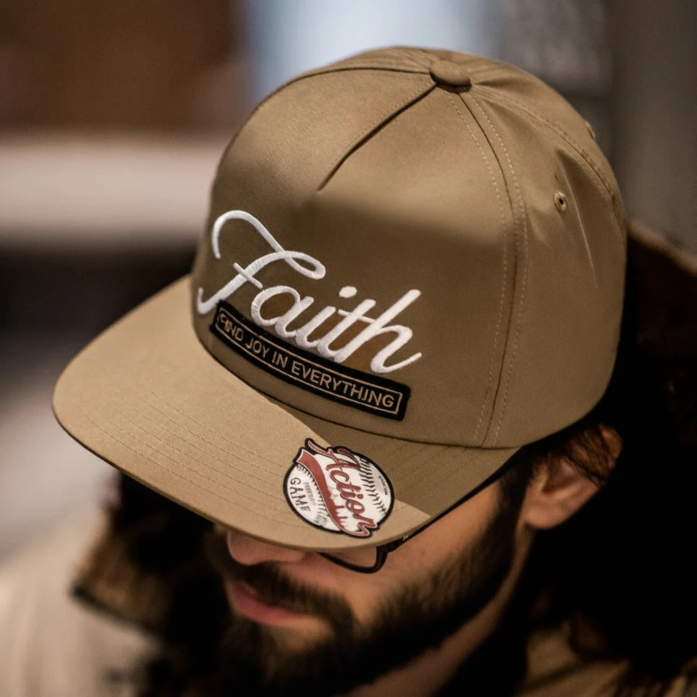 Street Legend embroidered baseball cap with flat brim in urban streetwear style