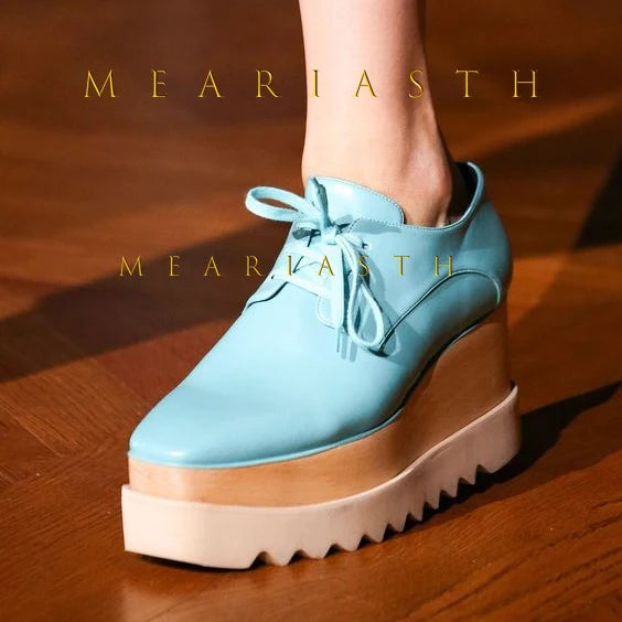 Platform wedge sneakers in genuine leather with comfortable cushioned insole