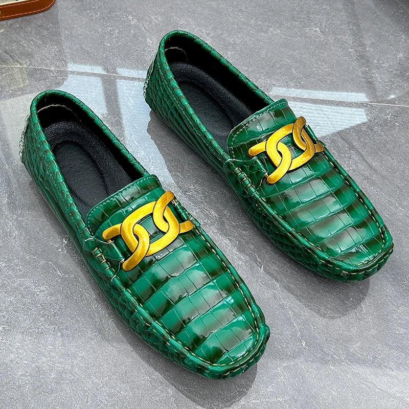 Professional men's loafers in water-resistant PU leather with plush support
