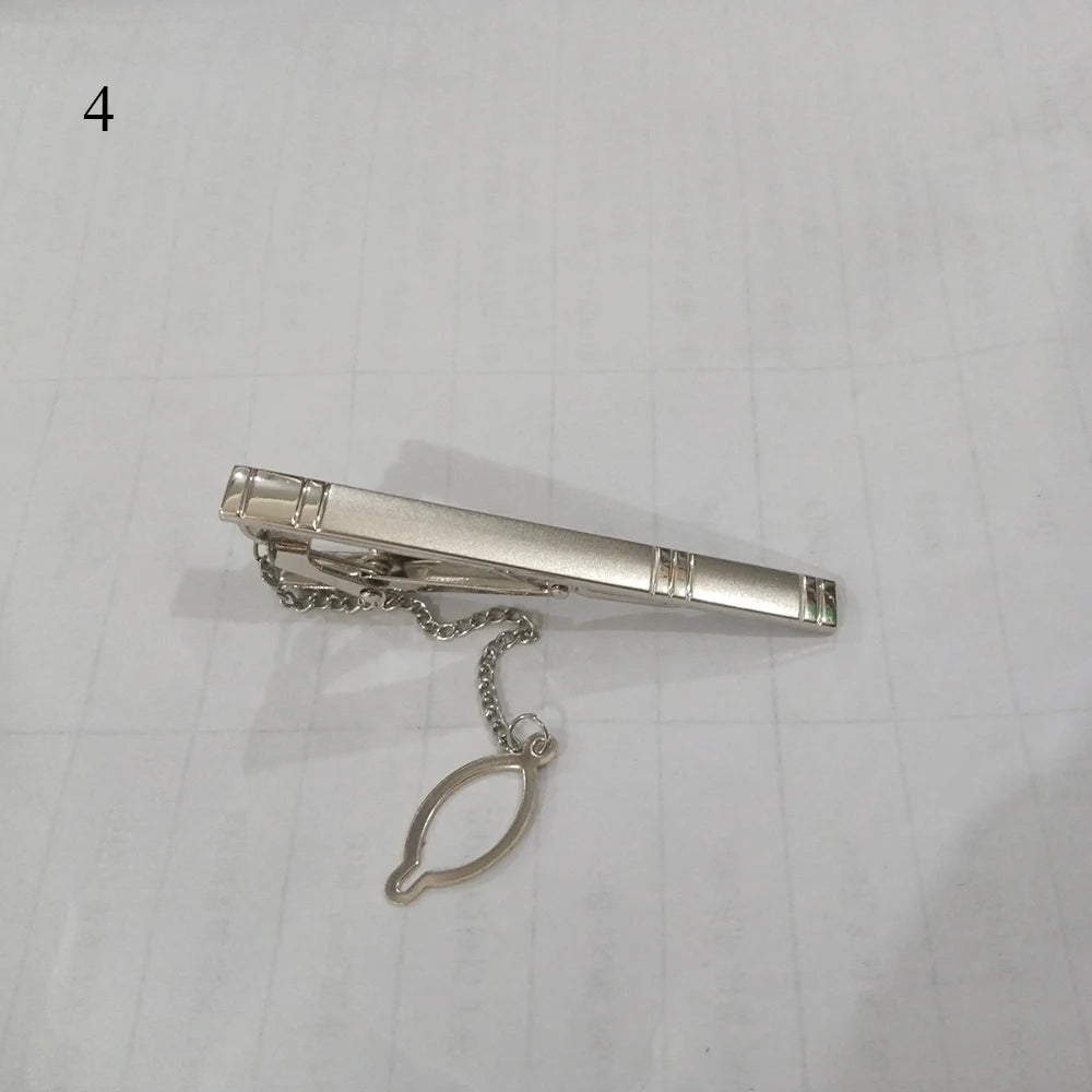 Secure necktie holder: rose gold tie clip for all-day wear.