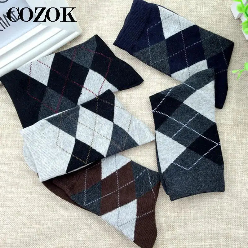 Stylish business socks with a seamless design for a polished look.