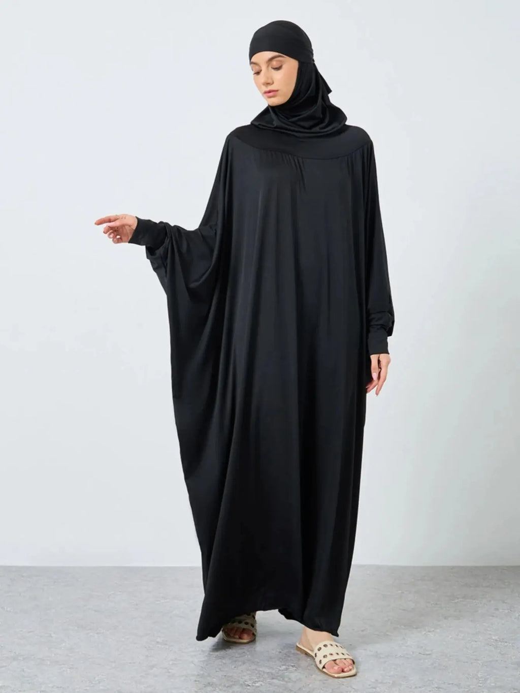 Loose-fit design of the Serene Grace Abaya, ensuring freedom of movement.