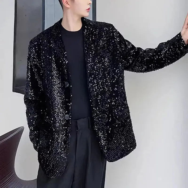 Men's blazer featuring luxurious sequin craftsmanship for unforgettable events.