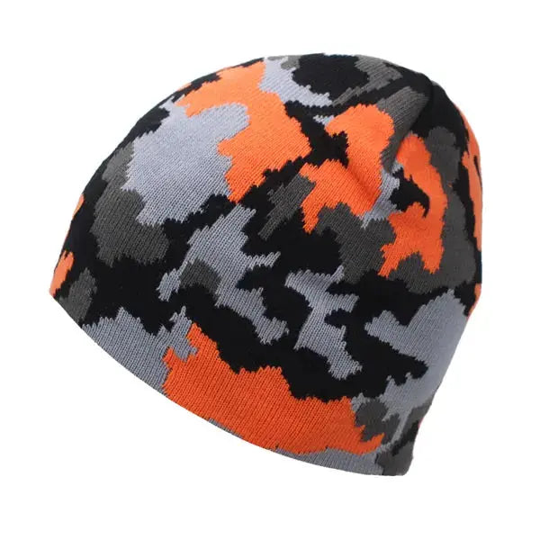 Warm and lightweight beanie, ideal for chilly autumn walks and adventures.
