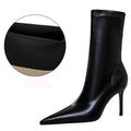 Modern mid-calf boots with pointed toe and 5-8cm heel lift