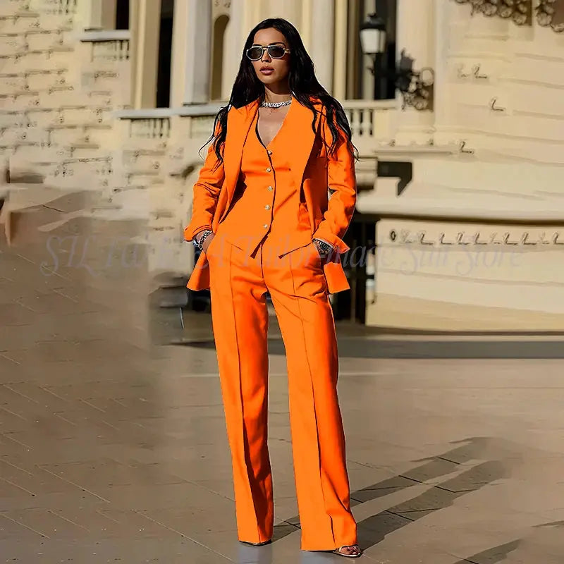 Model in the tailored confidence set, ready for a meeting.