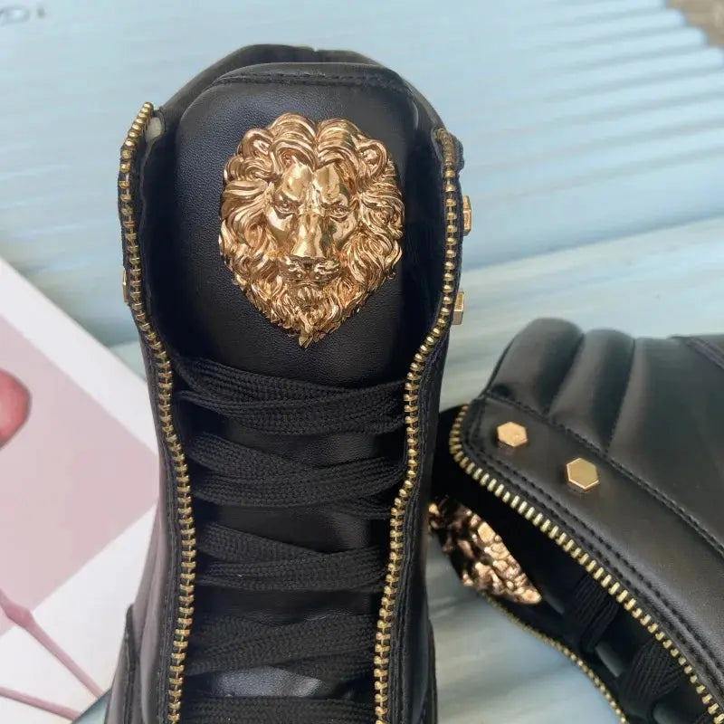 Men's fashion high-top sneakers in black, perfect for casual outings.