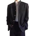 Sophisticated men's clothing, this blazer transitions seamlessly from meetings to soirées.