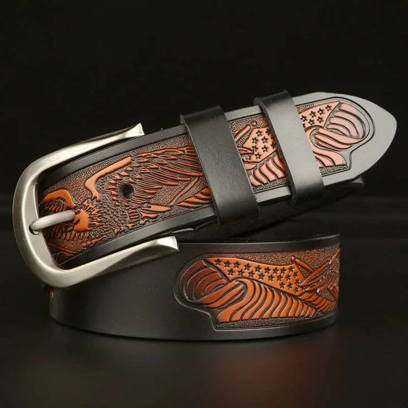 Elegant alloy buckle on the premium cowhide leather belt.