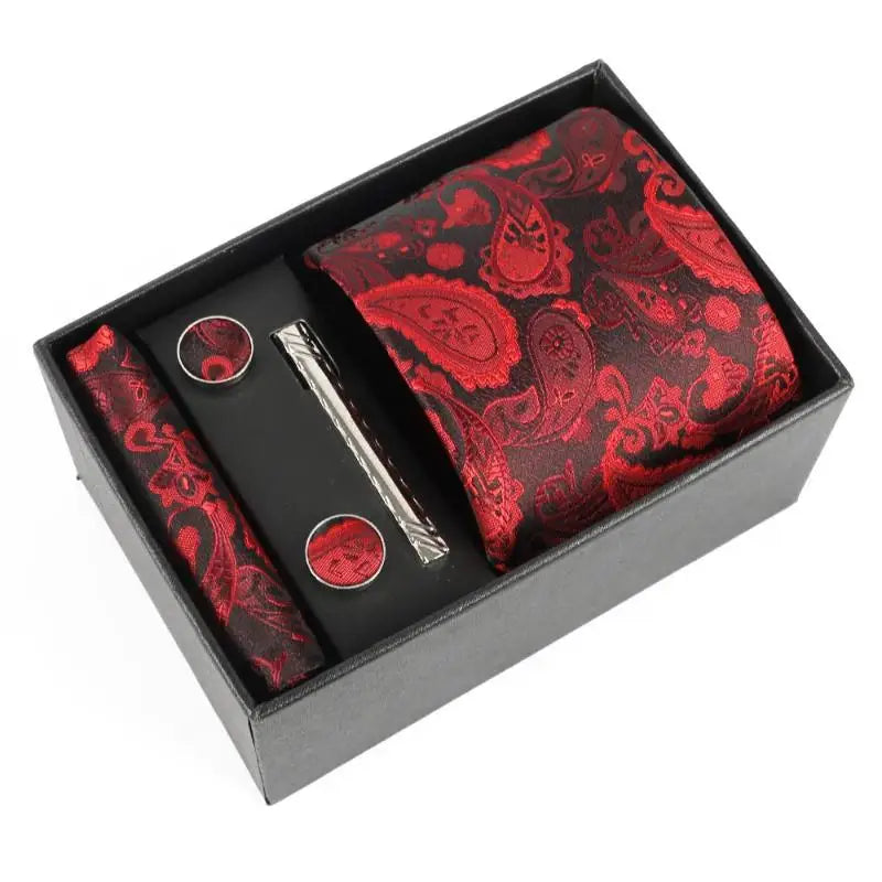 Elegant pocket square in jacquard silk, adds flair to any outfit.