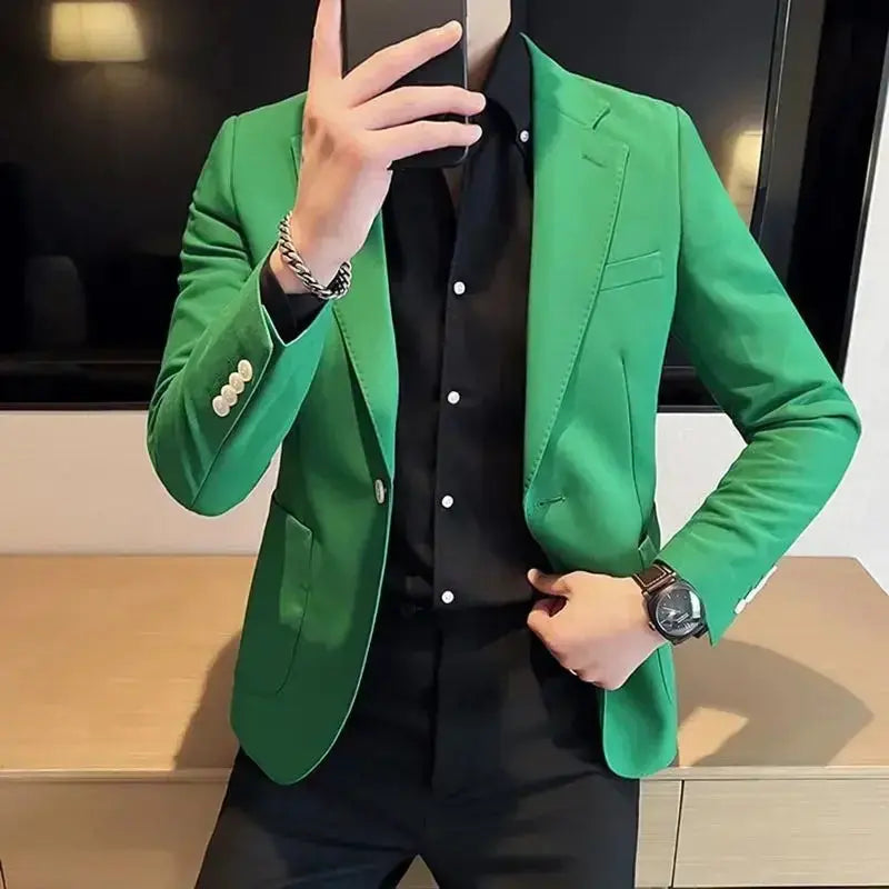 Men's luxury blazer with a sharp, modern silhouette, designed to boost confidence and elevate style.