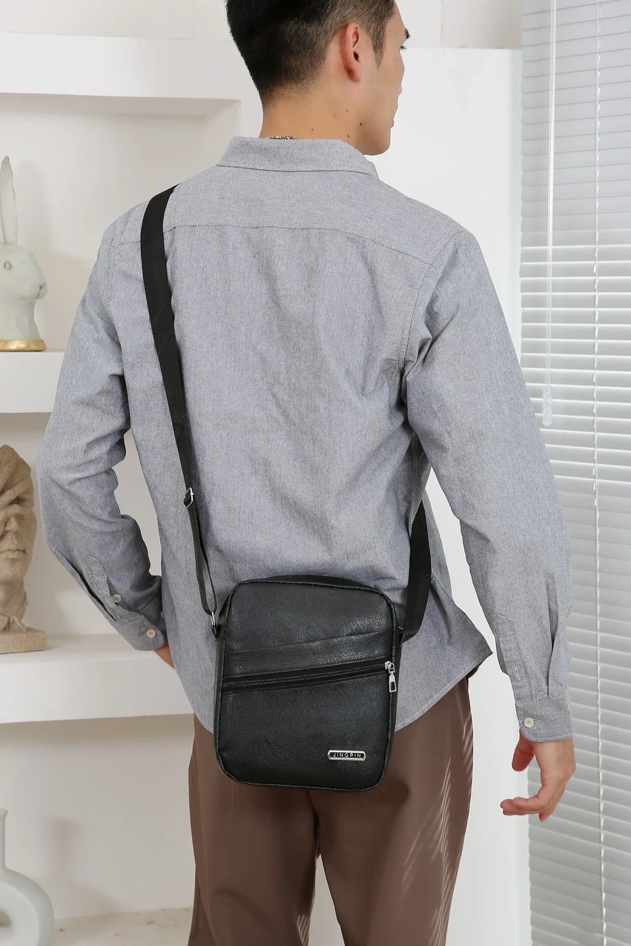Waterproof urban bag perfect for cycling through rain-slicked streets and crowded platforms